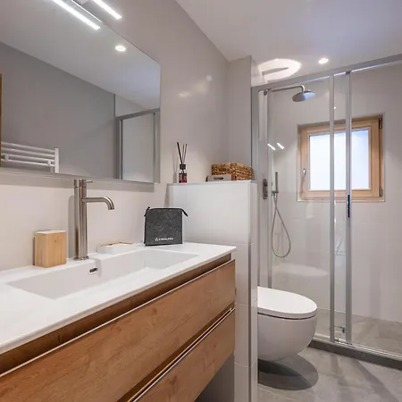 Apartament Renove Avec Acces Direct Au Golf De - Fr-1-343-249