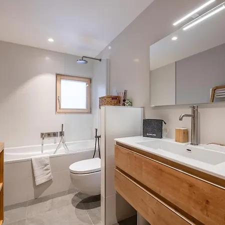 Apartament Renove Avec Acces Direct Au Golf De - Fr-1-343-249 *